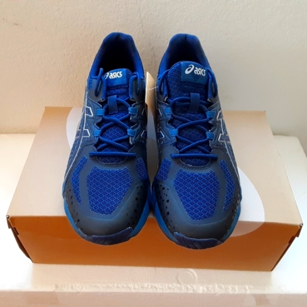 Asics - Picture 2 of 4